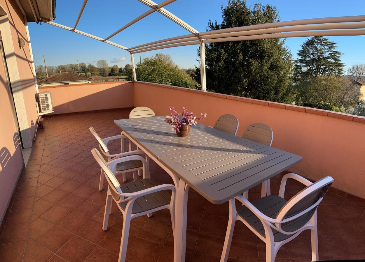Апартаменты Albi'S House,Terrazza ,Wi-Fi, Parcheggio, Ac Лукка Экстерьер фото