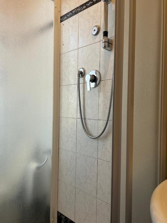 Апартаменты Albi'S House,Terrazza ,Wi-Fi, Parcheggio, Ac Лукка Экстерьер фото