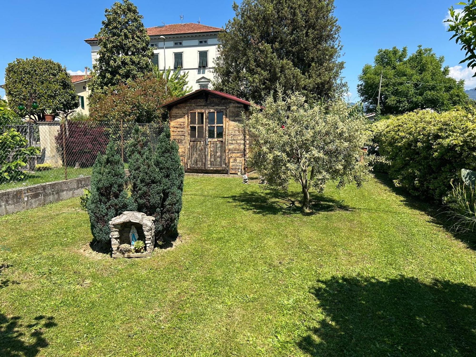 Апартаменты Albi'S House,Terrazza ,Wi-Fi, Parcheggio, Ac Лукка Экстерьер фото