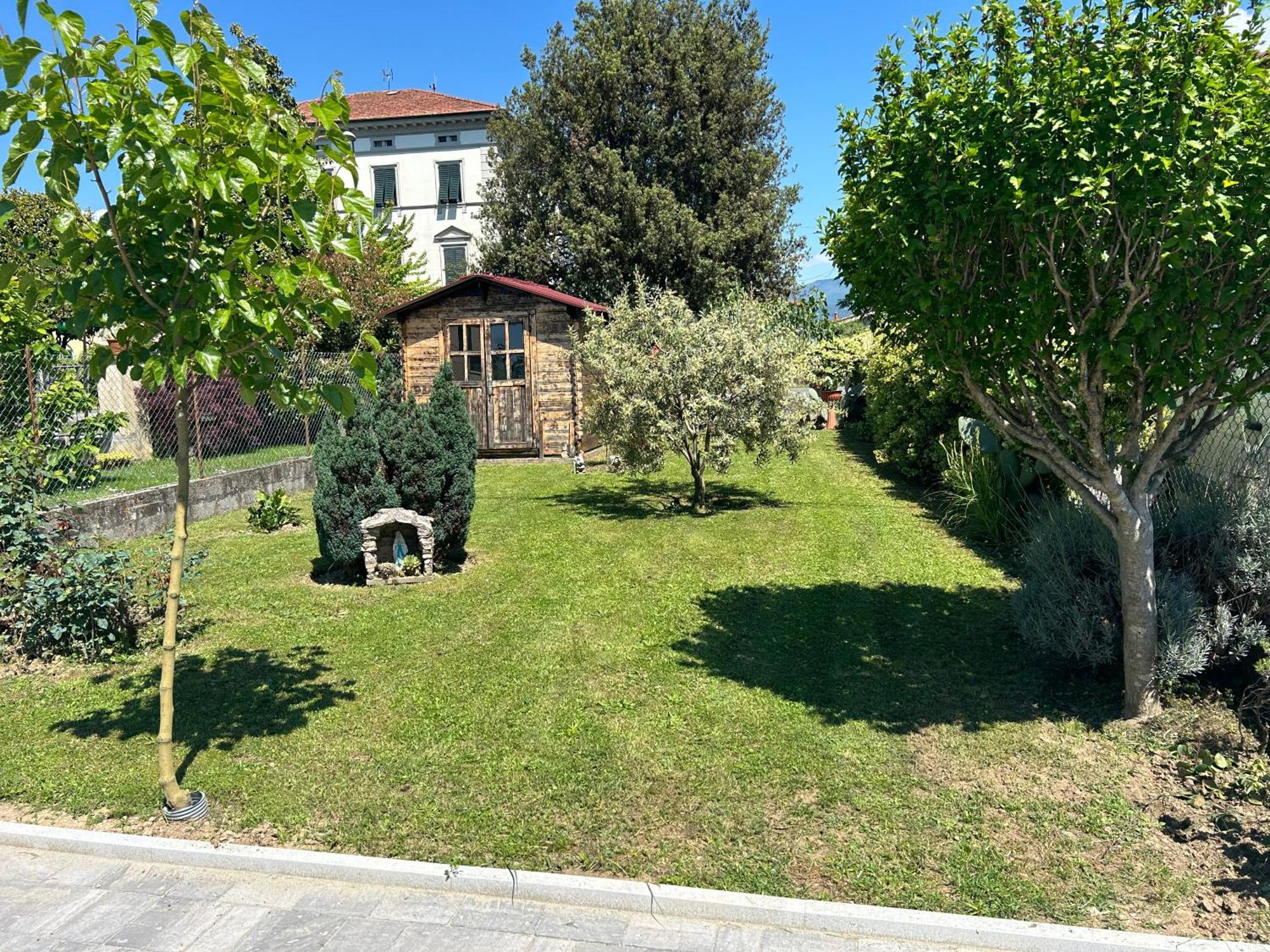 Апартаменты Albi'S House,Terrazza ,Wi-Fi, Parcheggio, Ac Лукка Экстерьер фото